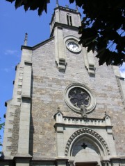 Vue de l'église catholique d'Aigle. Cliché personnel (août 2008)