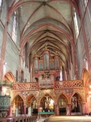 Vue de la nef et de l'orgue, côté nef. Cliché personnel