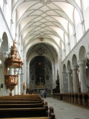 Vue intérieure du Münster de Constance (avec la chaire). Cliché personnel (sept. 2008)