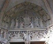 Vue du tympan du Portail: Couronnement de la Vierge. Cliché personnel