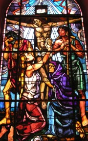 Détail du vitrail axial de la Crucifixion. Cliché personnel