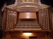 La console de l'orgue du Town Hall de Sydney. Crédit: www.ohta.org.au/