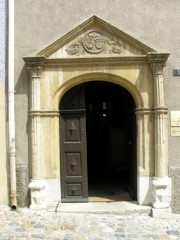 Porte Renaissance à Auvernier. Cliché personnel