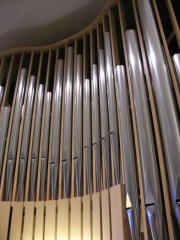 Une vue de la Montre de l'orgue en tribune. Cliché personnel