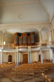 Vue globale de la tribune et de l'ancien orgue Kuhn. Cliché personnel