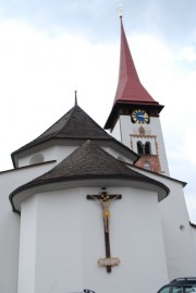 Vue de l'église paroissiale de Bürglen. Cliché personnel (2 mai 2009)