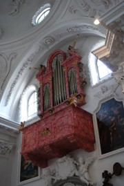 Vue de la réplique muette (attrape) en face du vrai orgue (mur Sud). Cliché personnel