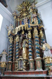 Autre autel dans une chapelle à gauche de la nef. Cliché personnel