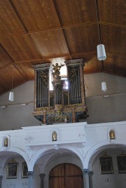 Vue intérieure en direction de l'orgue Aebi. Cliché personnel