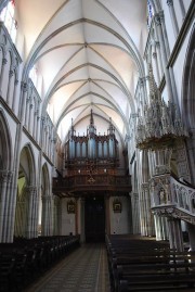 Vue de la nef en direction de l'orgue Rinckenbach. Cliché personnel