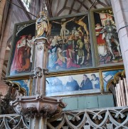 Vue d'un autre triptyque dans l'environnement du choeur et du transept. Clich� personnel