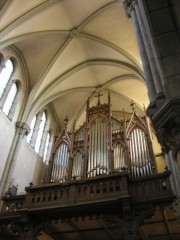 Vue de l'orgue en contre-plongée (en 2006). Cliché personnel