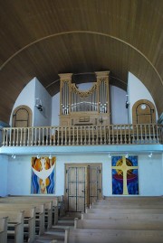 Vue de la nef en direction de l'orgue (sans éclairage artificiel). Cliché personnel