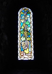 Autre vitrail de Chiara dans le choeur (période Art Nouveau). Cliché personnel