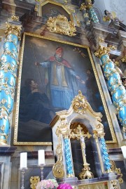 Maître-autel: détails avec la peinture de Saint-Martin (datant de 1775). Cliché personnel