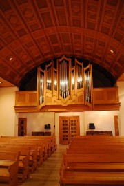 Perspective de la nef avec l'orgue Ayer en tribune. Cliché personnel