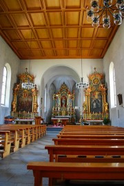 Vue intérieure en direction des autels. Cliché personnel