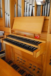 Console de l'orgue Kuhn. Cliché personnel