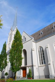 Vue de l'église réformée d'Amriswil. Cliché personnel (automne 2012)