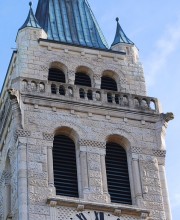 Détails de style Art Nouveau au clocher. Cliché personnel