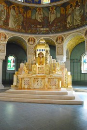 Le maître-autel: réalisation Art Nouveau et Ecole de Beuron. Cliché personnel