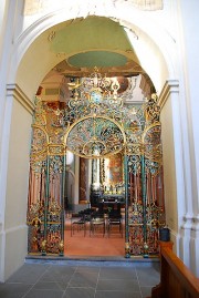 Entrée (au Nord de la nef) dans la chapelle Ste-Ida. Cliché personnel