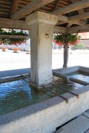 La fontaine ancienne couverte. Cliché personnel