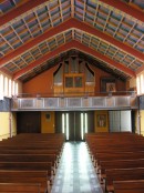 Intérieur de l'église catholique de St-Blaise avec son orgue. Cliché personnel