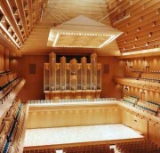 Tokyo Opera City, orgue Kuhn. Crédit: www.orgelbau.ch/