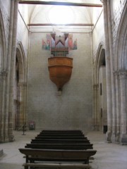 Vue de la nef de Valère avec l'orgue. Cliché personnel
