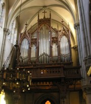 L'orgue Kuhn de l'église catholique de Vevey (1994). Cliché personnel