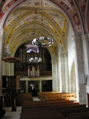 Vue intérieure du Temple en direction de l'orgue. Cliché personnel
