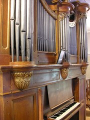 Vue de l'orgue (1822) de l'église des Bréseux. Cliché personnel