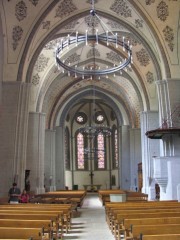 Vue intérieure de la nef de l'église St-François à Lausanne. Cliché personnel (août 2007)