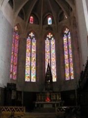 Cathédrale de St-Claude, verrières du choeur. Cliché personnel