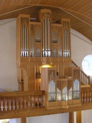 Autre vue de l'orgue Kuhn de Renan (1978). Cliché personnel