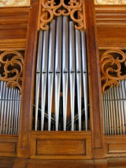 Vue de la Montre de l'orgue Garnier. Cliché personnel (fév. 2008)