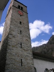 Autre vue du clocher d'Unterseen (15ème siècle). Cliché personnel