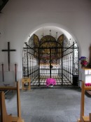 Le choeur de la chapelle du cimetière (gothique tardif). Cliché personnel
