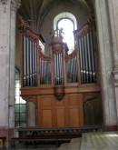 L'orgue de choeur Kern (matériel Riepp-Callinet), cathédrale de Besançon. Cliché personnel (mai 2008)