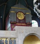 Vue de l'orgue Kuhn (1987) de la Pauluskirche de Bâle. Cliché personnel (juillet 2008)