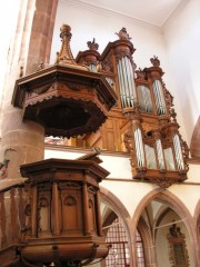 Vue de la chaire et de l'orgue. Une ambiance magnifique. Cliché personnel