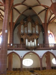 Vue en perspective sur l'orgue. Cliché personnel