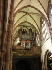 Vue des orgues Silbermann depuis la nef. Cliché personnel