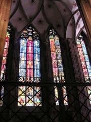 Verrières d'une chapelle vers le transept Sud. Cliché personnel