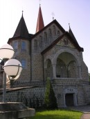 Vue extérieure de l'église cathol. de Goldau (Heimatstil). Cliché personnel (sept. 2008)