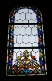 Autre vitrail décoratif (porte la date de 1906). Cliché personnel