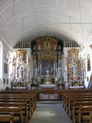 Vue de la nef et des autels. Cliché personnel