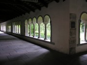 Autre perspective dans le cloître. Cliché personnel