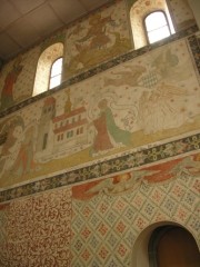 Vue partielle des peintures murales à droite dans le choeur. Cliché personnel